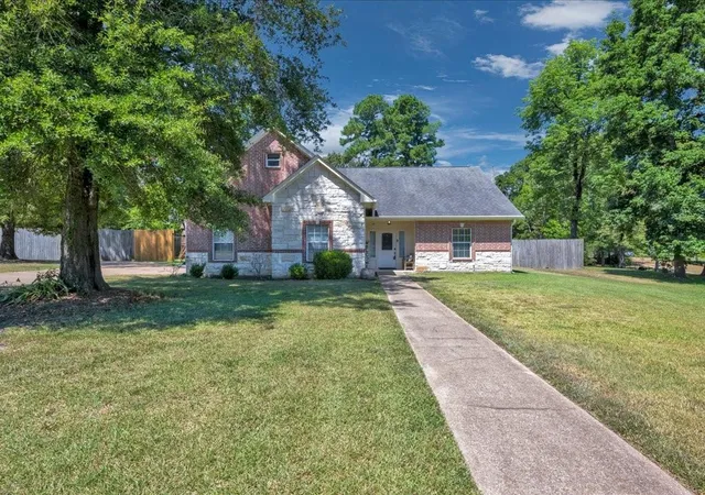 Photo 1 of Sale Pending at 290 Austin Ln, Pollok, TX 75969 | MLS# 33633345 | Listing updated on 2026-09-14