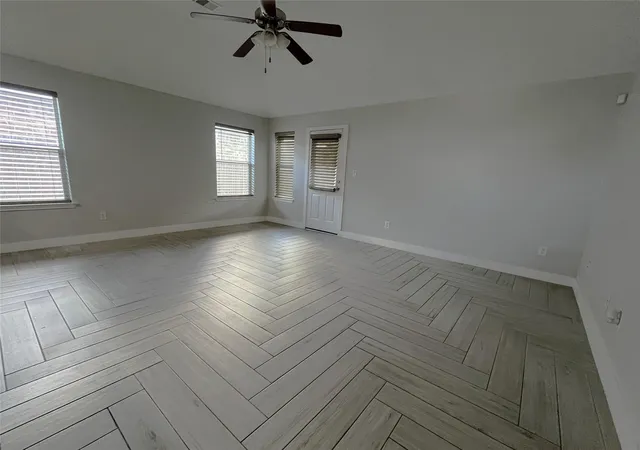 2nd image of 8603 W Highlands Xing, Highlands, TX 77562 | MLS# 67741239