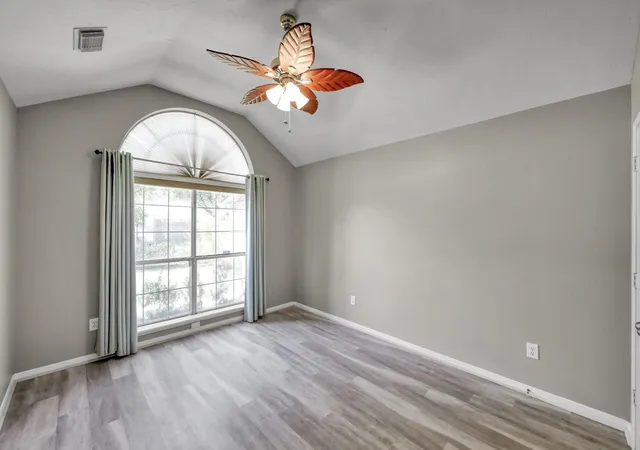 5th image of 12858 Pelican Island Dr, Willis, TX 77318 | MLS# 45260941