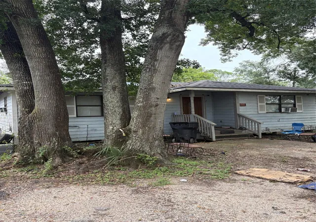 Homes for sale in Houston, TX | 6610 Carver Rd, Houston, TX 77091 | MLS# 93572234