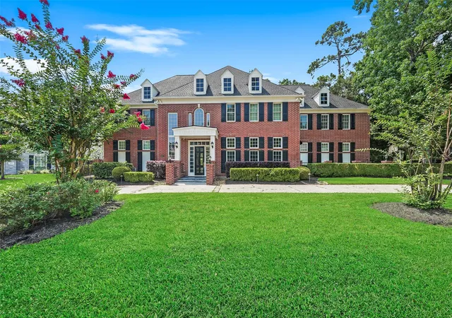 Photo 1 of Sale Pending at 5607 Walnut Point Dr, Kingwood, TX 77345 | MLS# 51844397 | Listing updated on 2026-09-05