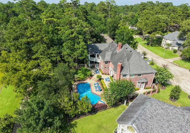 Photo 3 of Sale Pending at 5607 Walnut Point Dr, Kingwood, TX 77345 | MLS# 51844397 | Listing updated on 2026-09-05