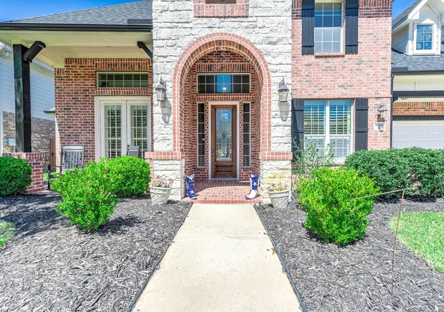 Photo 3 of Sale Pending at 16106 Ormonde Xing Dr, Cypress, TX 77429 | MLS# 57657364 | Listing updated on 2026-08-28