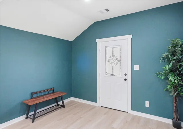 Photo 4 of Sale Pending at 125 N Super St, Houston, TX 77011 | MLS# 28048739 | Listing updated on 2026-09-05