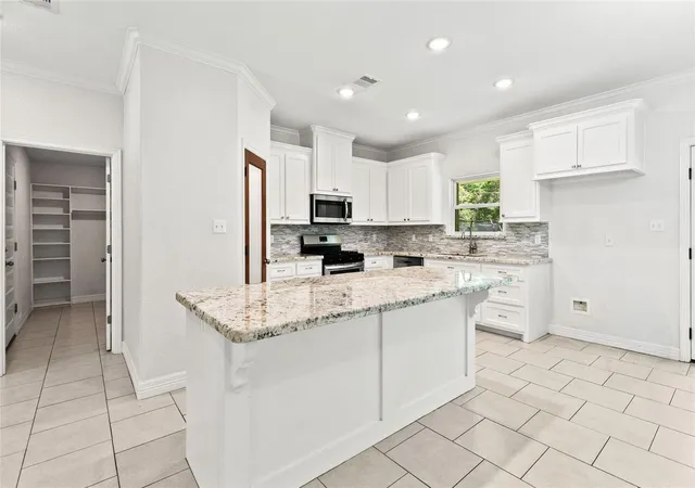 Photo 3 of Single family home for sale at 26 Nelson Ct, Freeport, TX 77541 | MLS# 73291031 | Listing updated on 2026-08-26