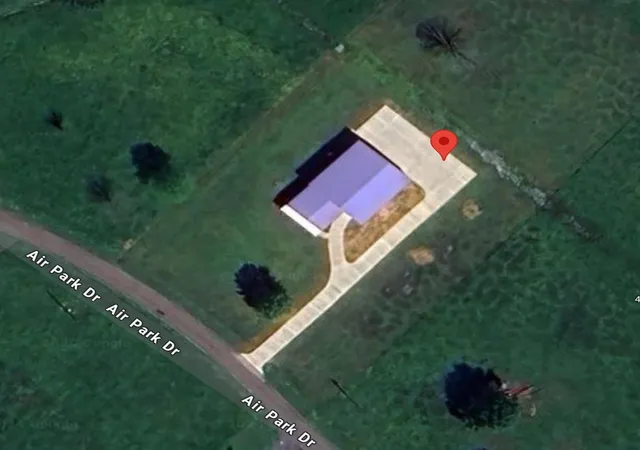 3rd image of 369 Air Park Dr, Livingston, TX 77351 | MLS# 13223330