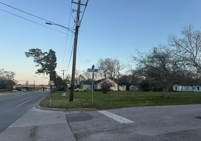 Photo 2 of Land for sale at 1921 W Main St, Baytown, TX 77520 | MLS# 53583270 | Listing updated on 2026-07-11
