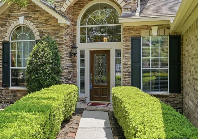 Homes for sale in The Woodlands, TX | 190 Golden Autumn Pl, The Woodlands, TX 77384 | MLS# 54515972
