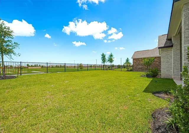 Photo 3 of Single family home for sale at 2702 Ballast Green Dr, Texas City, TX 77568 | MLS# 39405737 | Listing updated on 2026-08-25