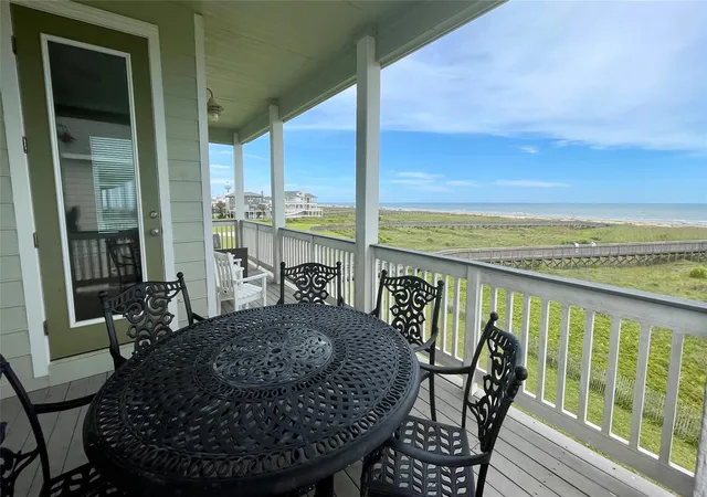 Photo 4 of Single family home for sale at 4203 Green Heron Dr, Galveston, TX 77554 | MLS# 10213687 | Listing updated on 2026-09-01