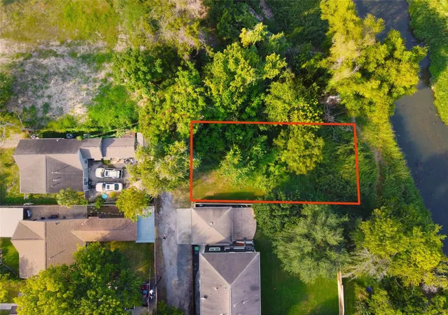 2nd image of 612 Pittman St, Houston, TX 77009 | MLS# 84537735