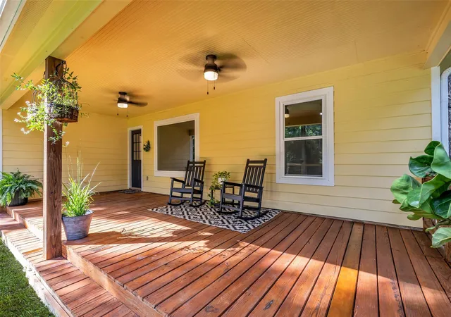 Photo 1 of Single family home for sale at 5945 Sinclair Dr, Montgomery, TX 77316 | MLS# 10254938 | Listing updated on 2026-09-01