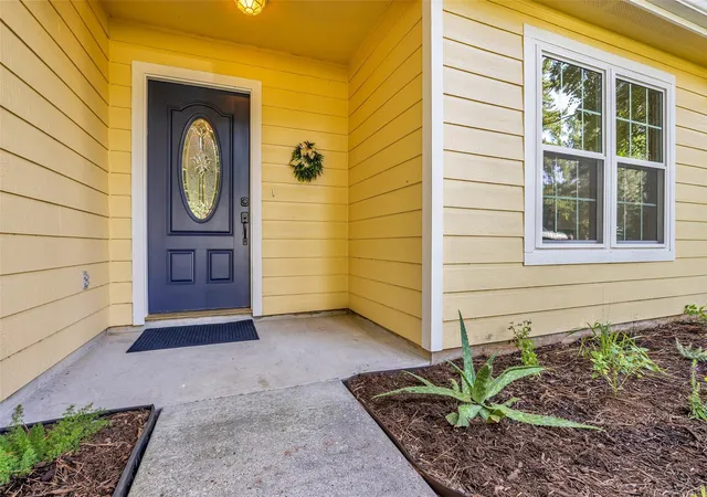 Photo 2 of Single family home for sale at 5945 Sinclair Dr, Montgomery, TX 77316 | MLS# 10254938 | Listing updated on 2026-09-01