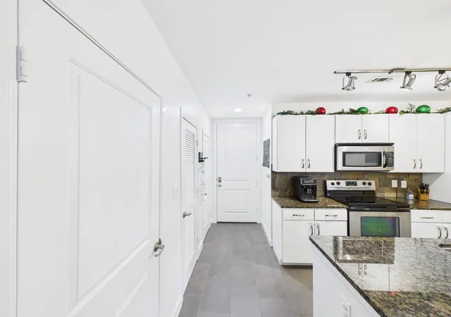 5th image of 300 St Joseph Pkwy #111, Houston, TX 77002 | MLS# 66568468