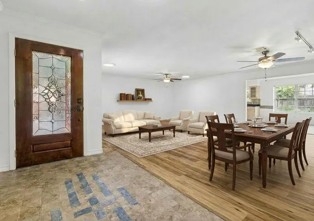 3rd image of 5418 Queensloch Dr, Houston, TX 77096 | MLS# 53585001
