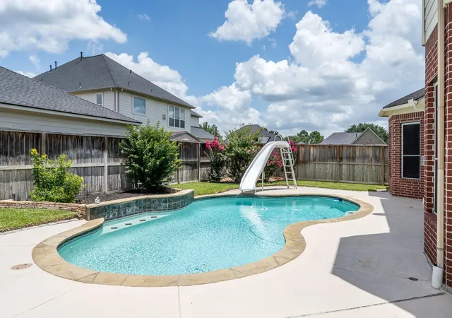 Photo 4 of Single family home for sale at 19106 Natchez Crk Ln, Cypress, TX 77429 | MLS# 24234233 | Listing updated on 2026-08-29