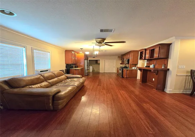 5th image of 1110 Paul Quinn St, Houston, TX 77091 | MLS# 41341775