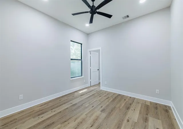 5th image of 3718 Cleburne St, Houston, TX 77004
