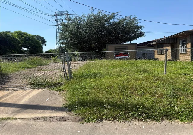 Homes for sale in Houston, TX | 3818 Hardy St, Houston, TX 77009 | MLS# 22270133