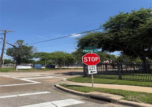 Homes for sale in Houston, TX | 3818 Hardy St, Houston, TX 77009 | MLS# 22270133