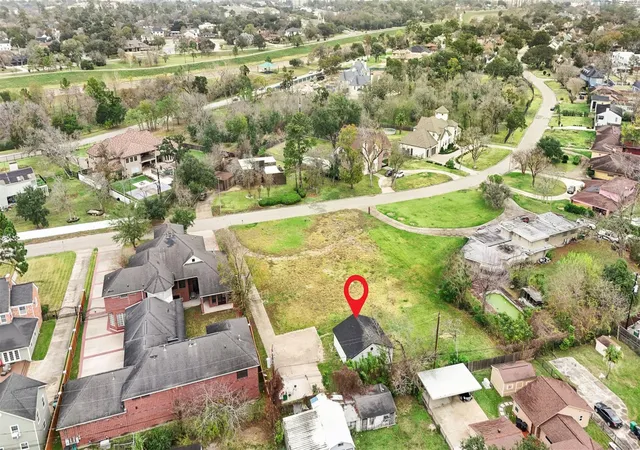 2nd image of 3922 Roseneath Dr, Houston, TX 77021 | MLS# 42155820