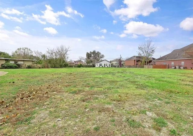 3rd image of 3922 Roseneath Dr, Houston, TX 77021 | MLS# 42155820