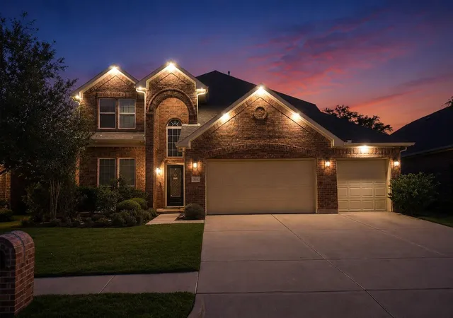 Photo 3 of Single family home for sale at 219 Myrtle Dr, Baytown, TX 77520 | MLS# 35106017 | Listing updated on 2026-08-16