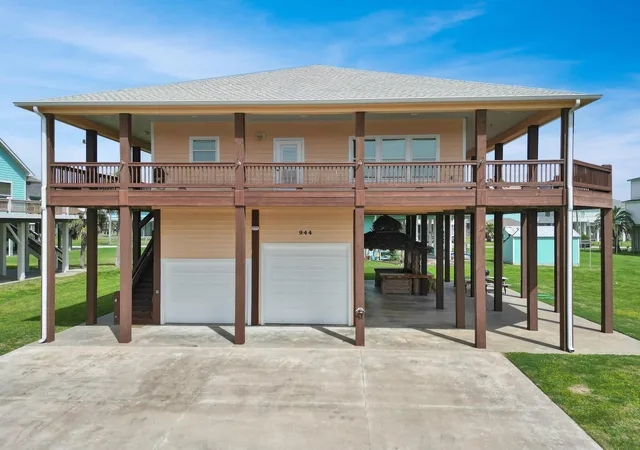 5th image of 944 Raymond, Port Bolivar, TX 77650 | MLS# 63015779