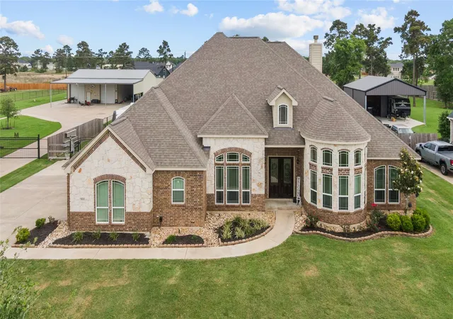 2nd image of 5111 Camp Creek Rd, Baytown, TX 77523 | MLS# 38474185