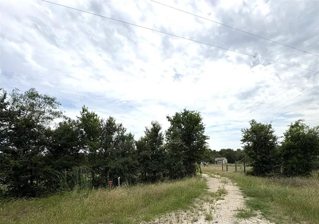 Photo 1 of Land for sale at 1669 Beaver Crk Dr, Caldwell, TX 77836 | MLS# 32954434 | Listing updated on 2026-08-16