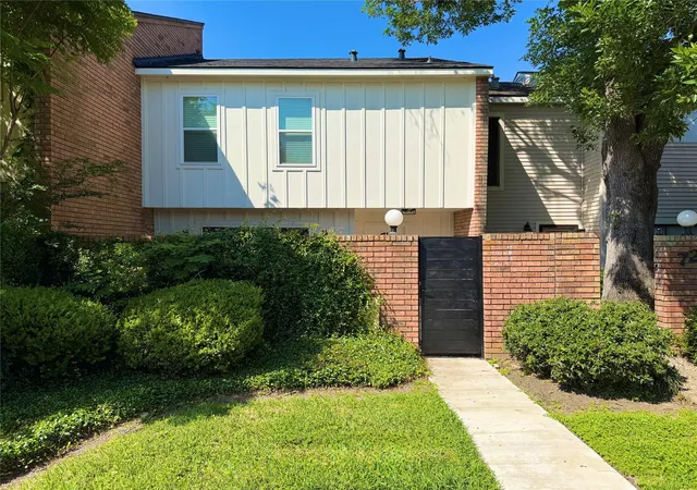 46th image of 71 Cayenne Comn, Lake Jackson, TX 77566 | MLS# 64280082