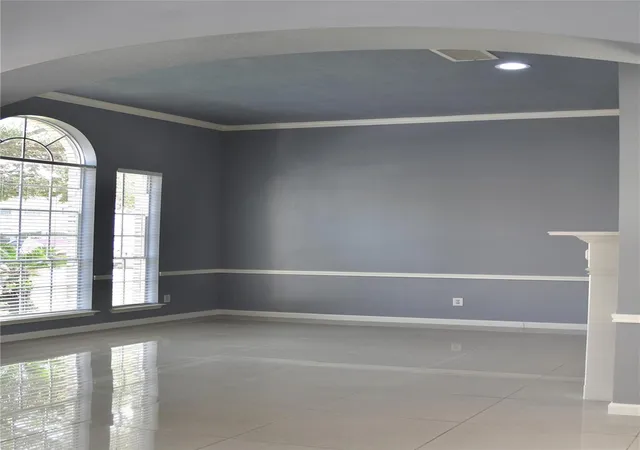 Photo 4 of Single family home for sale at 2318 Stoneburg Ct, Sugar Land, TX 77479 | MLS# 9203737 | Listing updated on 2026-09-22