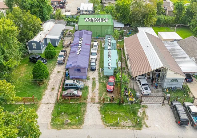 Photo 2 of Single family home for sale at 4410 Shelton Rd, Houston, TX 77093 | MLS# 72538271 | Listing updated on 2026-08-19