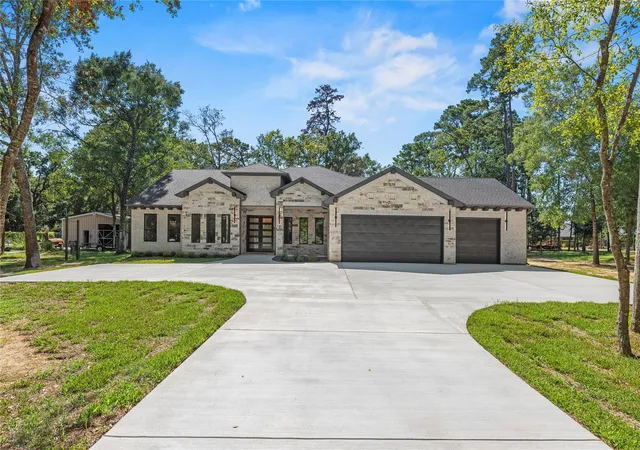 Photo 3 of Single family home for sale at 26819 South Creek Dr, Magnolia, TX 77354 | MLS# 49830313 | Listing updated on 2026-10-07