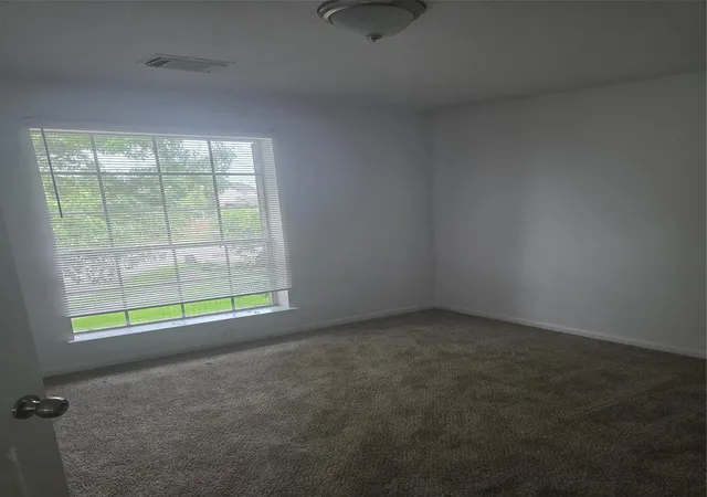 3rd image of 3131 Genessee Creek Ln, Friendswood, TX 77546 | MLS# 35909707