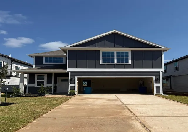 Photo 2 of Single family home for sale at 2332 Nooksack Dr, Conroe, TX 77384 | MLS# 60984335 | Listing updated on 2026-08-27