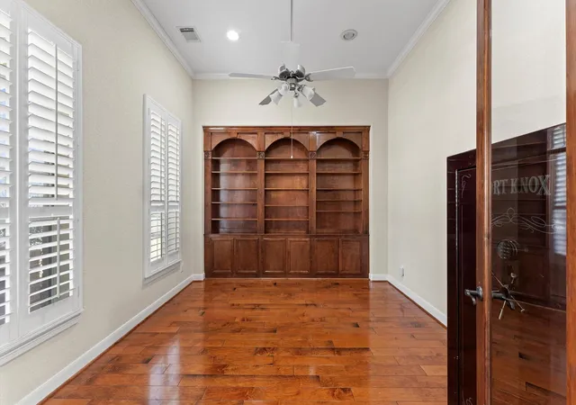 Photo 4 of Single family home for sale at 8406 Buffalo Crk Dr, Richmond, TX 77406 | MLS# 49474681 | Listing updated on 2026-09-19