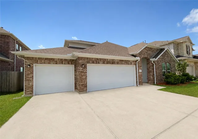 Photo 2 of Single family home for sale at 8707 E Crescent Lake Cir, Baytown, TX 77521 | MLS# 9846311 | Listing updated on 2026-09-15