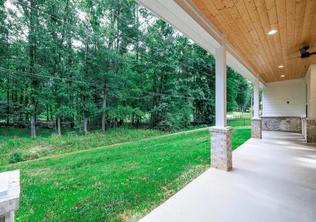 28th image of 1049 Broadmoor Dr, Huntsville, TX 77340 | MLS# 72240949