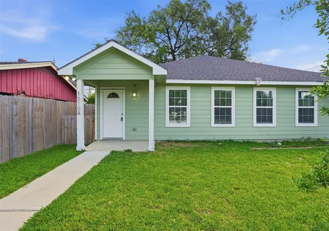 5th image of 1010 Clinton Park St, Houston, TX 77029