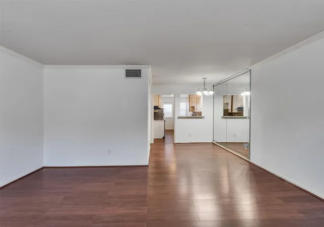 3rd image of 5230 Arboles Dr #4, Houston, TX 77035 | MLS# 66332034