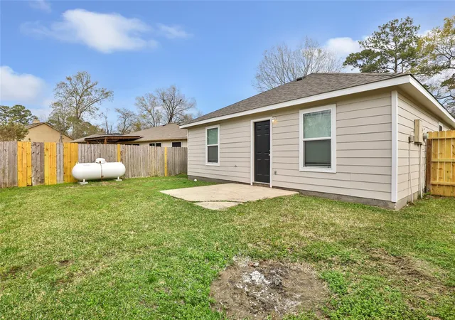 Photo 3 of Single family home for sale at 17027 Pelorus Way, Crosby, TX 77532 | MLS# 27512454 | Listing updated on 2026-09-11
