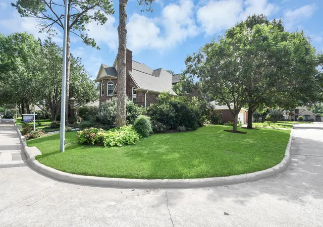 4th image of 1302 Wickshire Ln, Houston, TX 77043 | MLS# 5652820