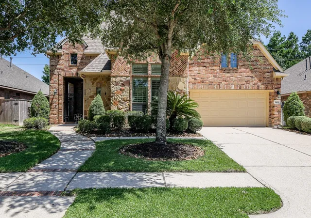 Photo 2 of Single family home for sale at 2811 King Point View Ln, Spring, TX 77388 | MLS# 53113344 | Listing updated on 2026-07-26
