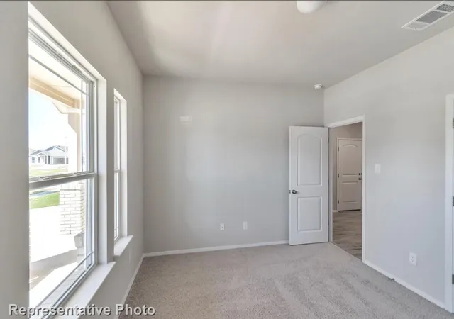 Photo 4 of Single family home for sale at 322 Legacy Point Dr, Sealy, TX 77474 | MLS# 88939292 | Listing updated on 2026-09-18