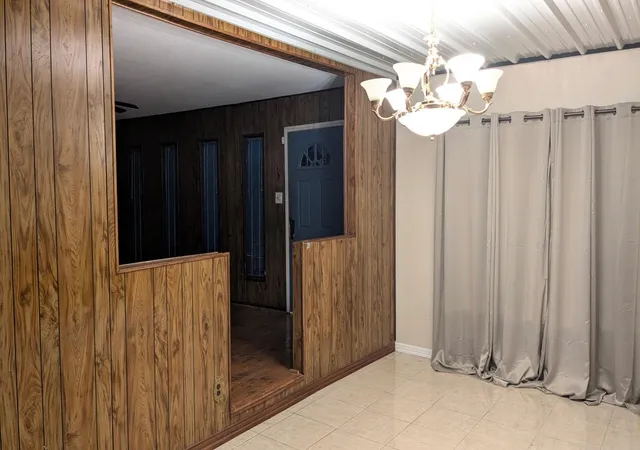 Photo 3 of Single family home for sale at 5711 Doolittle Blvd, Houston, TX 77033 | MLS# 83319521 | Listing updated on 2026-08-27