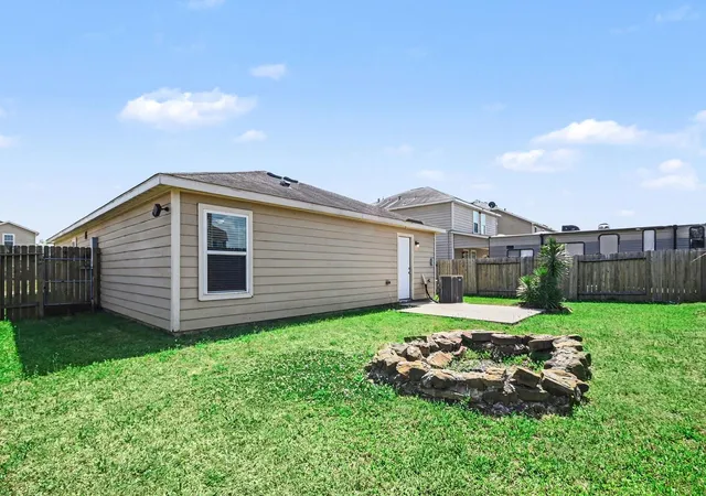 Homes for sale in Cove, TX | 5835 Golden Cove Rd, Cove, TX 77523 | MLS# 96347825