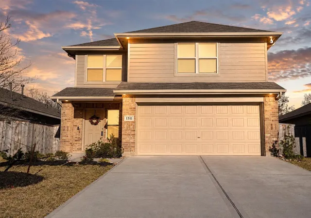 Photo 1 of Single family home for sale at 1511 Las Cuevas Dr, Conroe, TX 77301 | MLS# 7197089 | Listing updated on 2026-09-21