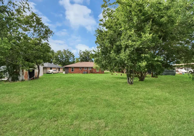 Photo 3 of Single family home for sale at 1907 Marguerite Ln, Pasadena, TX 77502 | MLS# 37781210 | Listing updated on 2026-10-03