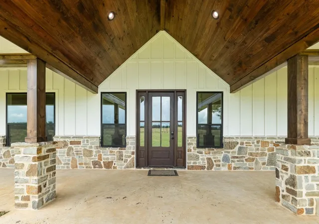 2nd image of 1406 State Hwy 21 E, Crockett, TX 75835 | MLS# 10014820